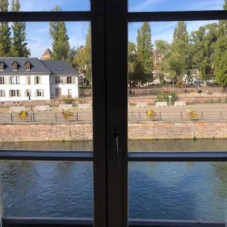 Appartement Au Bord De L'Eau à Strasbourg Extérieur photo